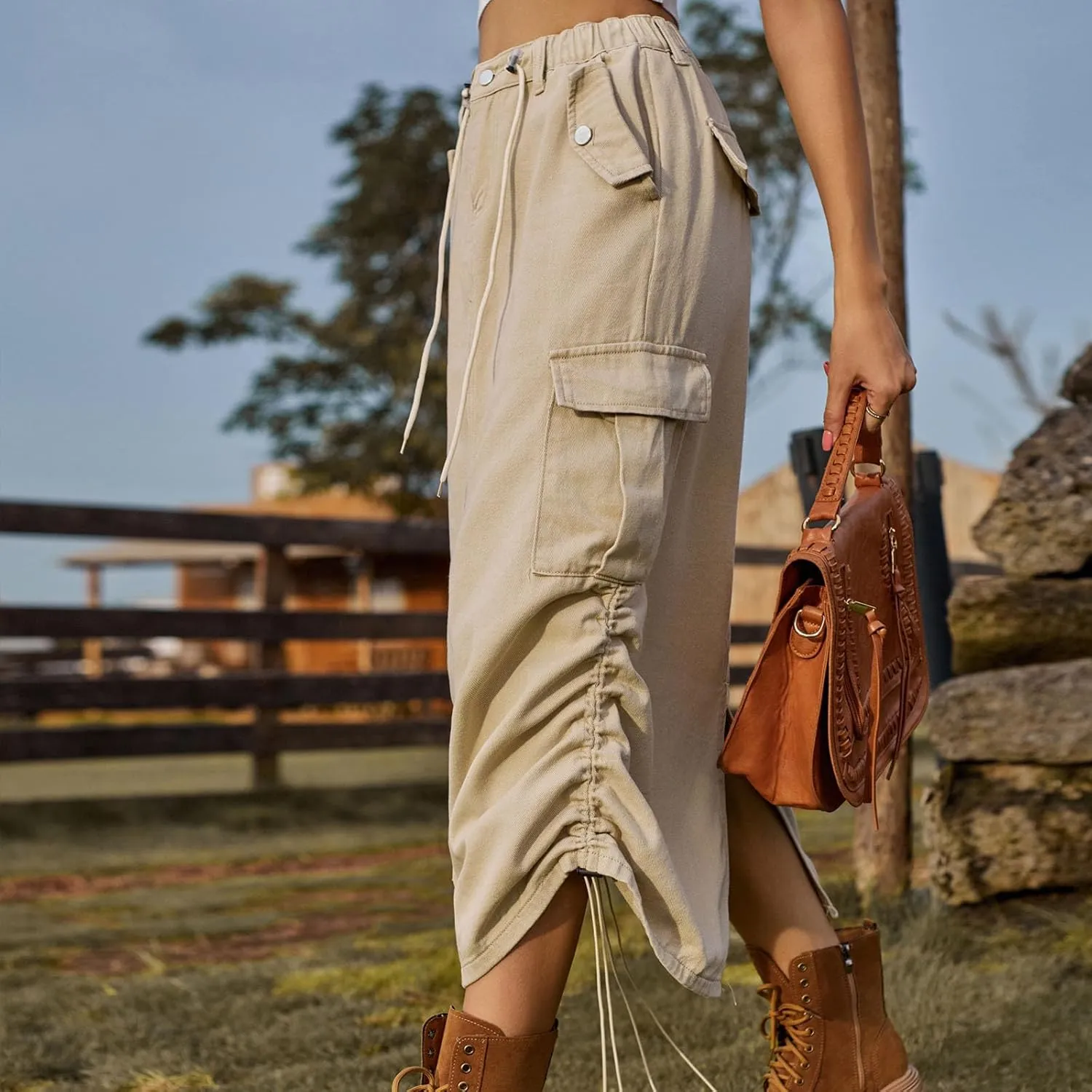 Women Denim Cargo Long Skirts High Waisted Pencil Skirt Summer Fashion Y2k Midi Length Jean Skirt with Cargo Pockets