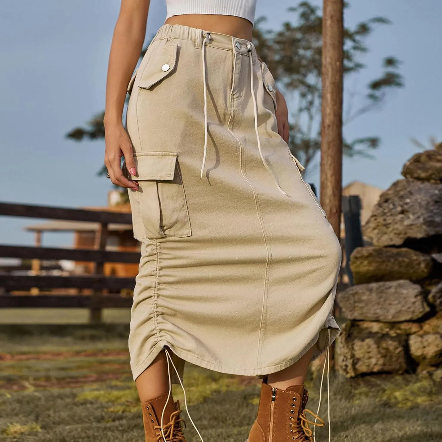 Women Denim Cargo Long Skirts High Waisted Pencil Skirt Summer Fashion Y2k Midi Length Jean Skirt with Cargo Pockets