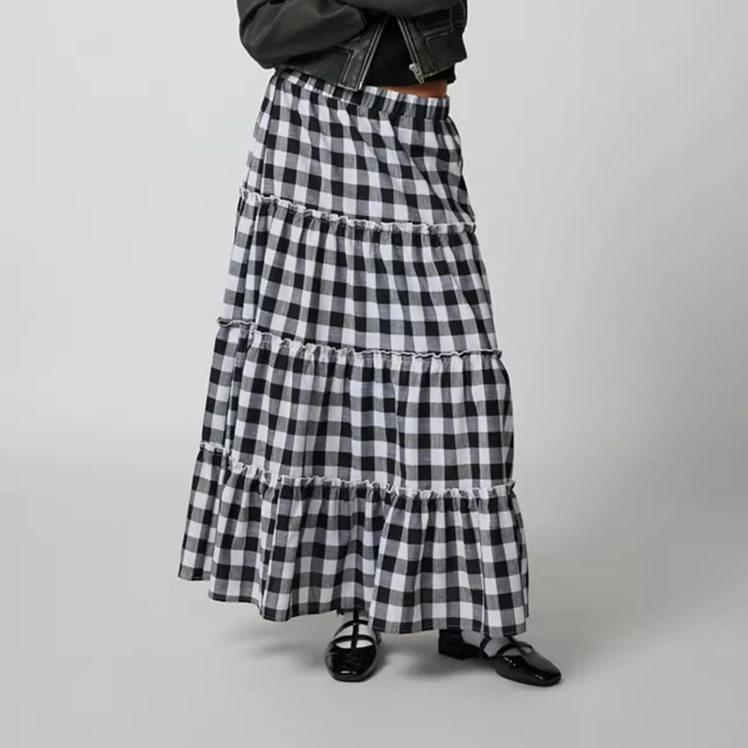 Women Y2K Plaid Tiered Maxi Skirts Elastic High Waist Gingham Pleated Long Skirt Vintage Flowy A Line Swing Skirts